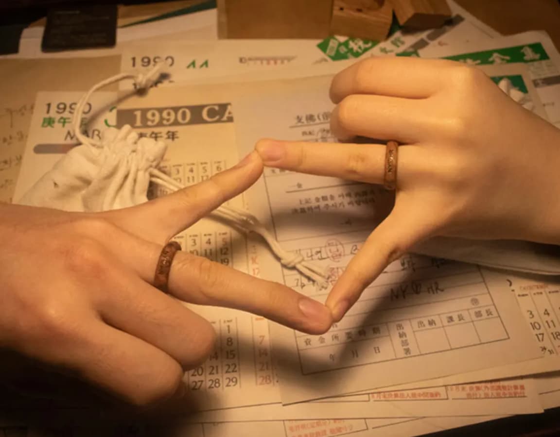 사각사각, 손끝으로 새기는 나무 반지