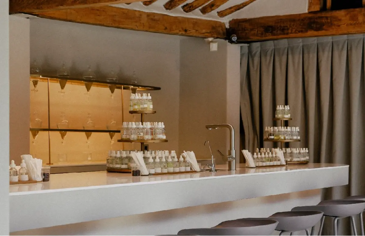 흔한 향 말고, 나만의 시그니처 향수 만들기