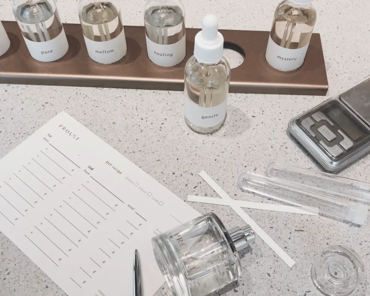 흔한 향 말고, 나만의 시그니처 향수 만들기