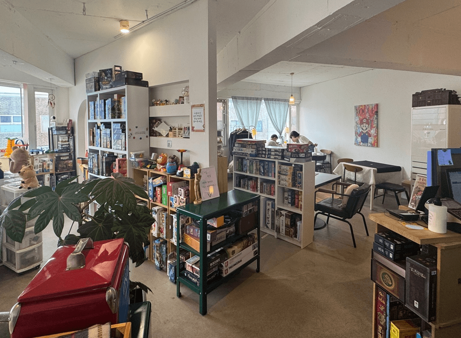 혼자 와서 함께 노는 보드게임 천국 