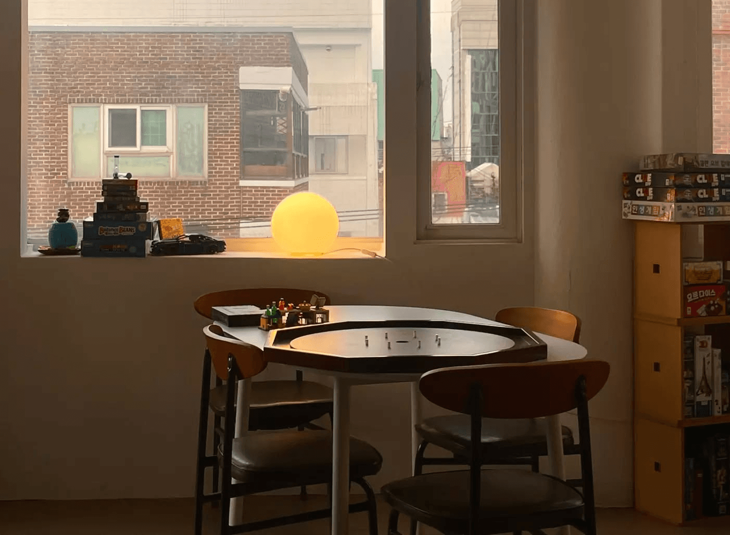 혼자 와서 함께 노는 보드게임 천국 