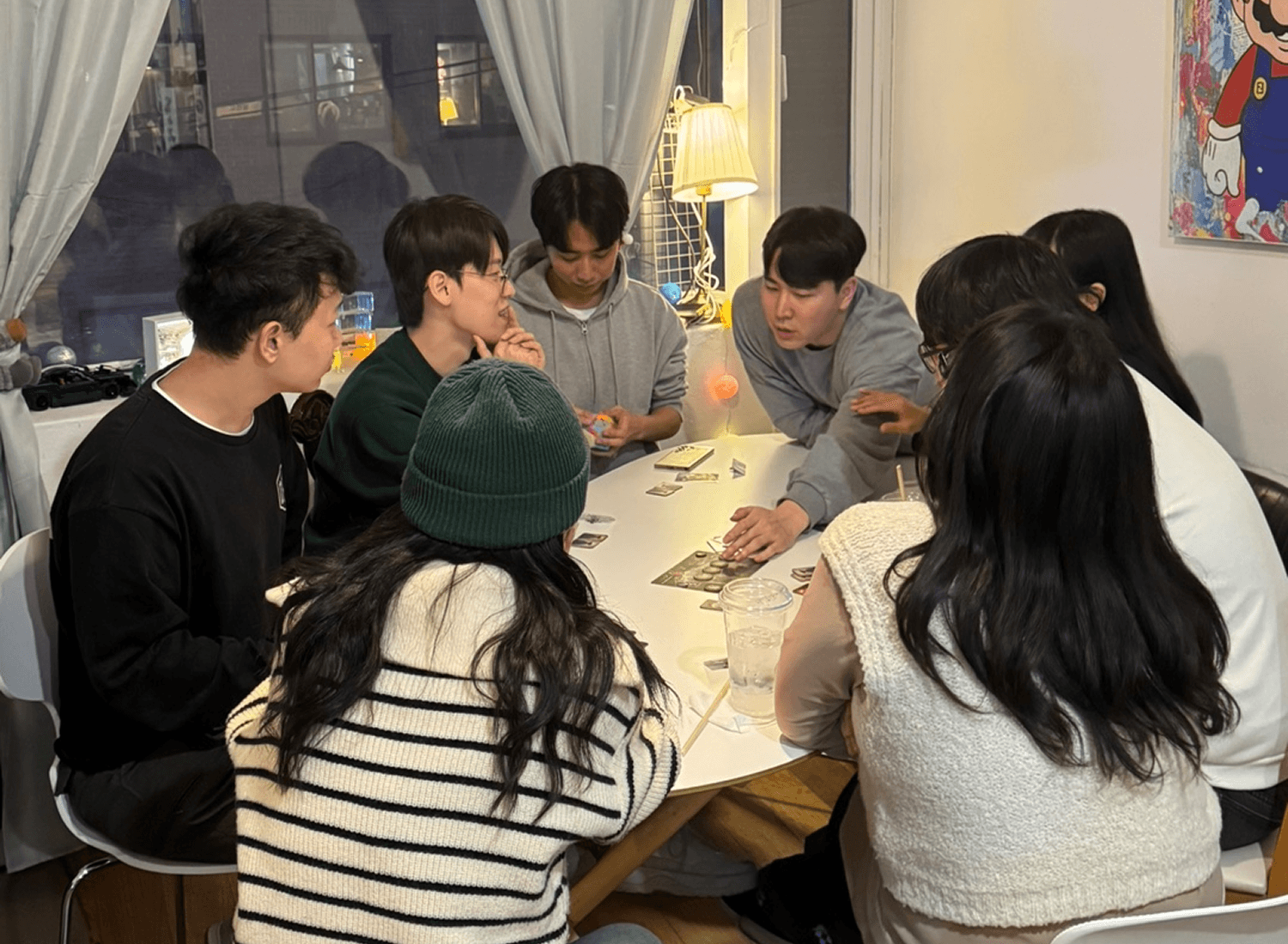 혼자 와서 함께 노는 보드게임 천국 