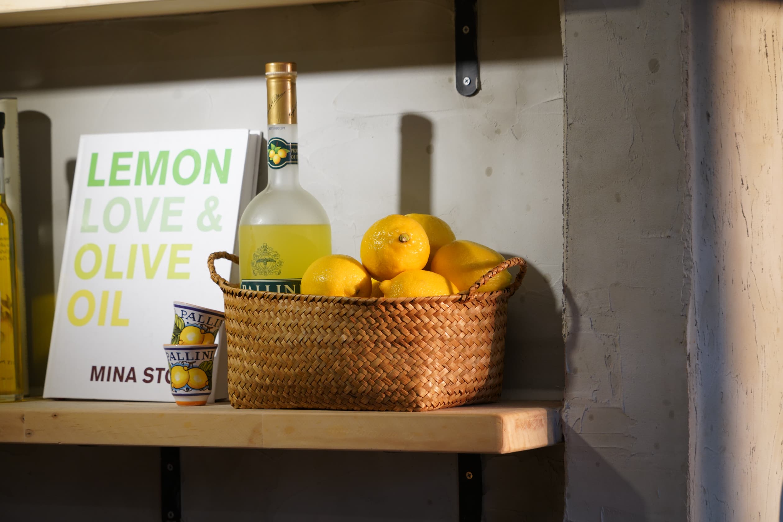 리틀스탠드레몽